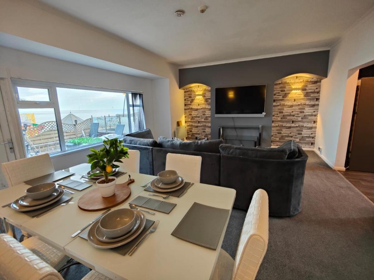 Sea View Lavish Apartment Sky Tv Whirlpool Bath Huge Balcony Newly Refurbished Bridlington Exterior foto